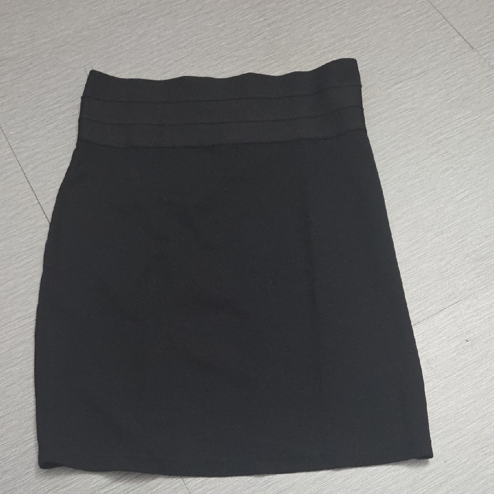 Elegant Black Skirt